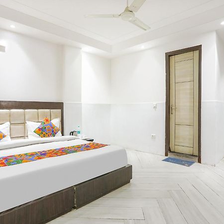 Fabexpress Lotus Palace New Delhi Exterior photo